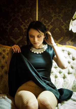 18 year old girl Bella nudeing off a cock in her graduation attire